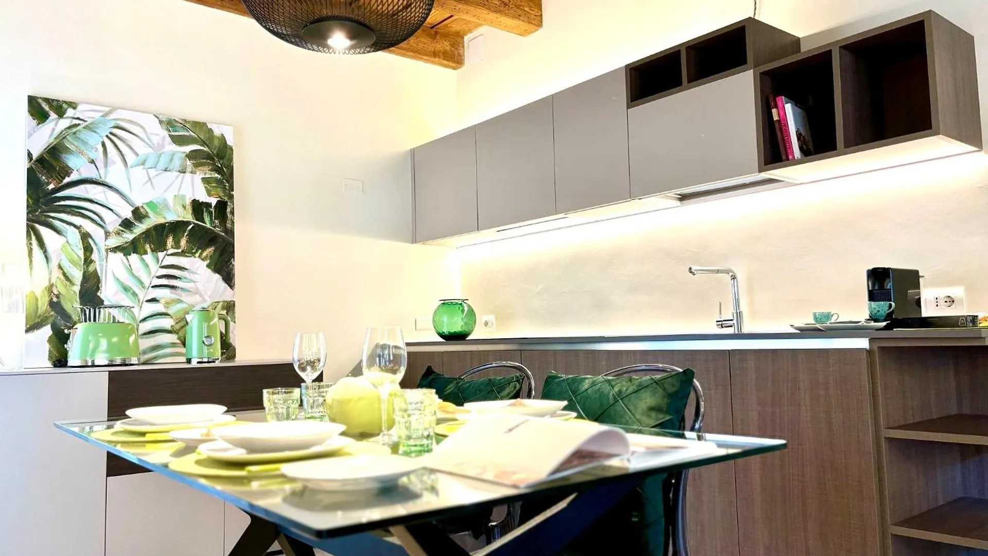 Contacts de Noemi Apartment Verona